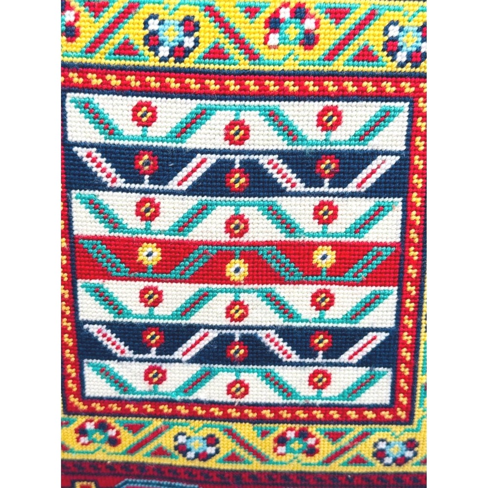 Needlepoint Pillow Geometric Handcrafted Vintage‎ Home Decor 15 inch - Picture 2 of 6